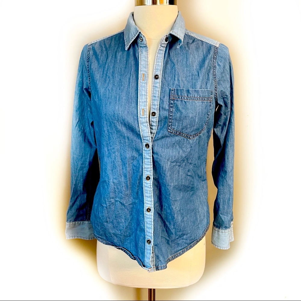 ABERCROMBIE & FITCH two toned denim shirt size XS